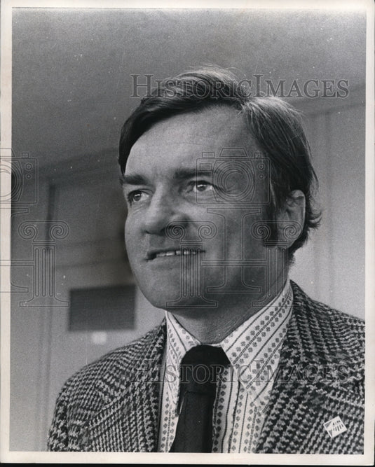 1973 Gov. Thomas A Salmon of Vermont at Cleveland  - Historic Images
