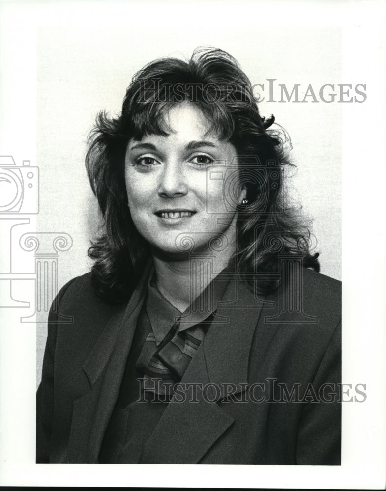 1988 Press Photo Lynda Staycer, Corporate Child Care Coordinator Center - Historic Images