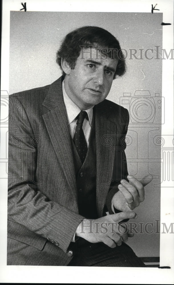 1982 Press Photo Stuart M. Statler - cva43042 - Historic Images