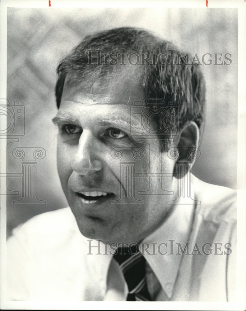 1981 Press Photo Dr Marvin Slesh-Historic Images