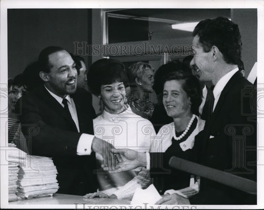 1967 Press Photo Carl B Stokes & Tafts - cva43410-Historic Images