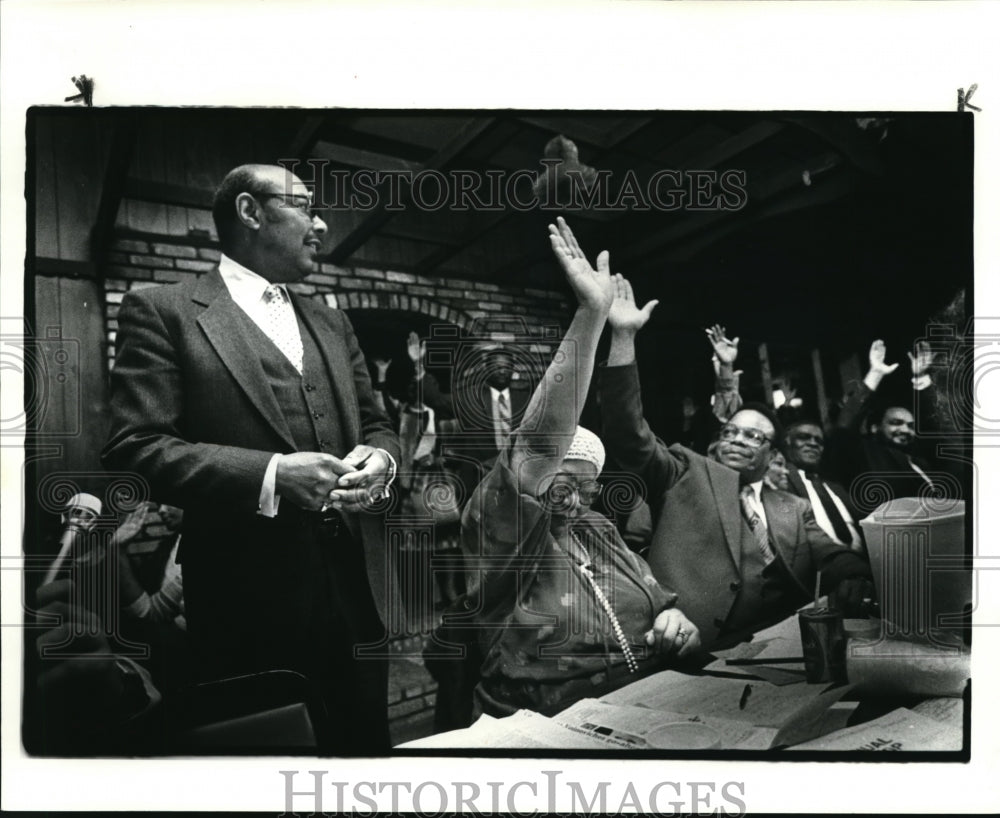 1984 Press Photo Rep Louis B Stokes at 21st District caucus - cva43445 - Historic Images