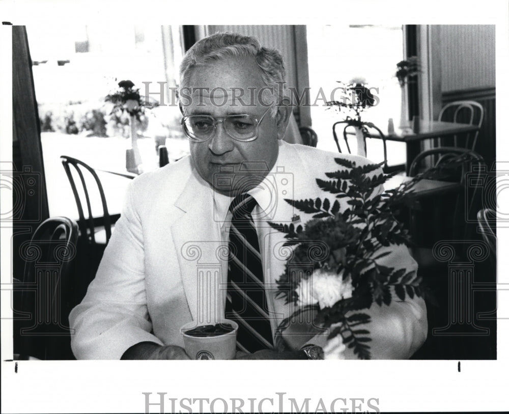 1989 Press Photo R. David Thomas, Wendy&#39;s President - Historic Images
