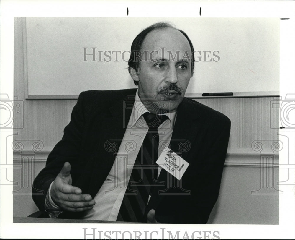 1990 Press Photo Dr Valadimir Stolin Russian businessman promoting joint venture - Historic Images