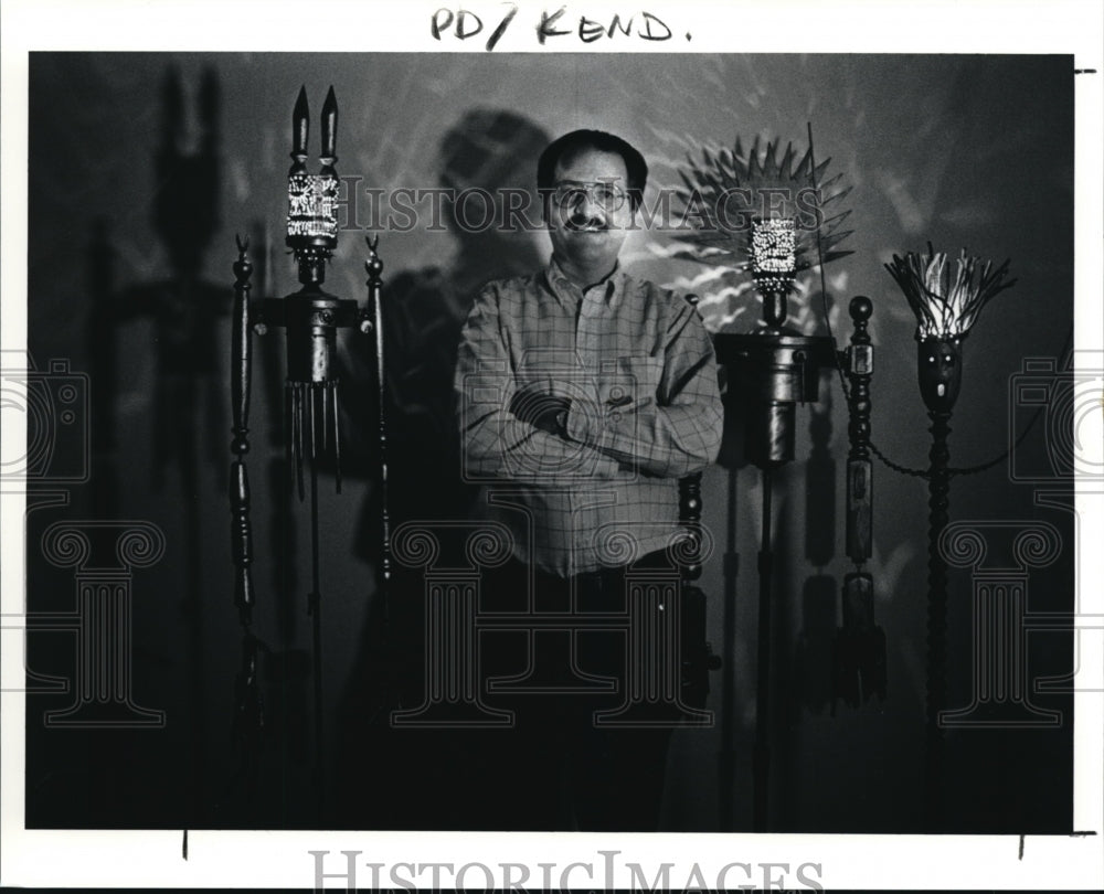 1991 Press Photo Mark Soppeland with his Lamp Art - cva43753 - Historic Images
