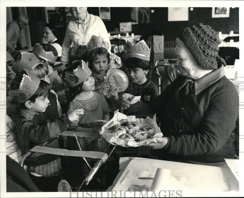 1983 Press Photo Miriam Tearsnick - cva43775 - Historic Images