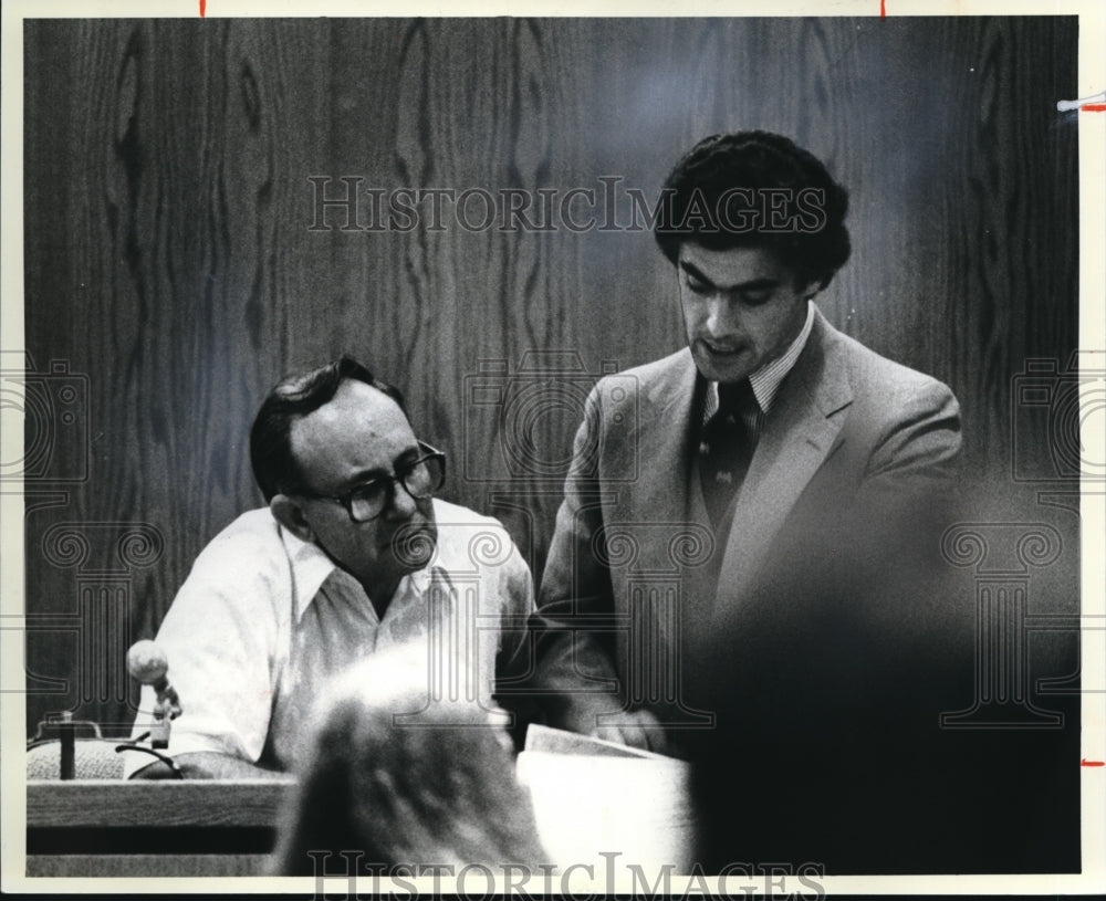 1979 Press Photo Prosecutor Donald C Nugent &amp; Lewis Thompson in trial - Historic Images