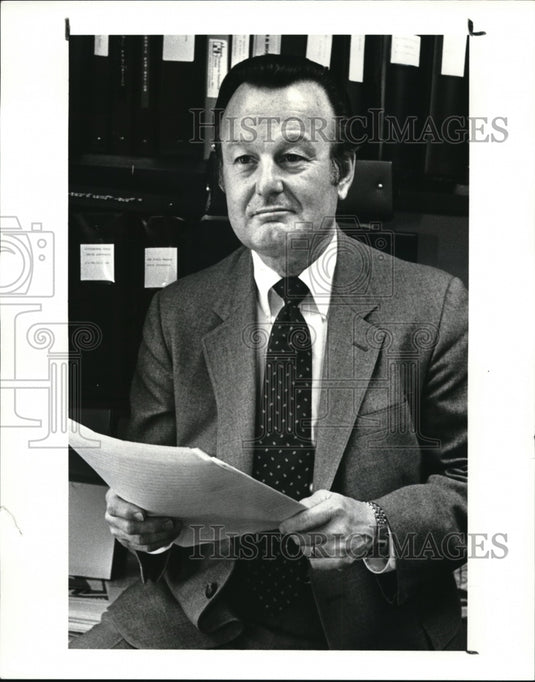 1988 Press Photo Victor Strimbu Jr Lawyer - Historic Images