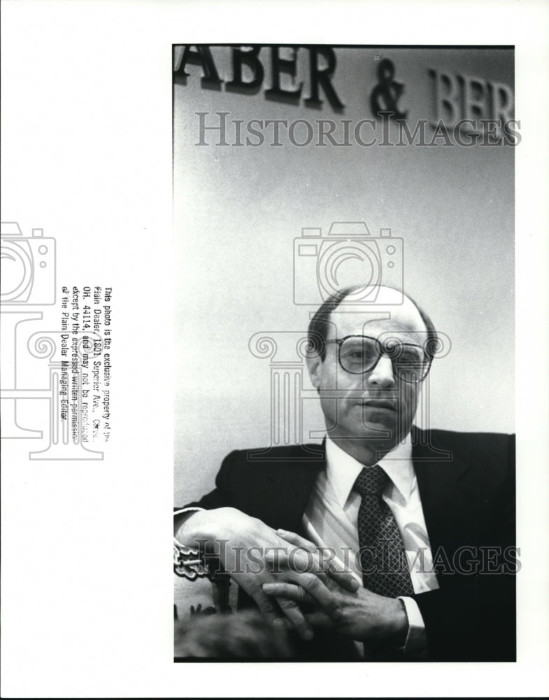 1989 Press Photo  Robert S Stone Attorney - Historic Images