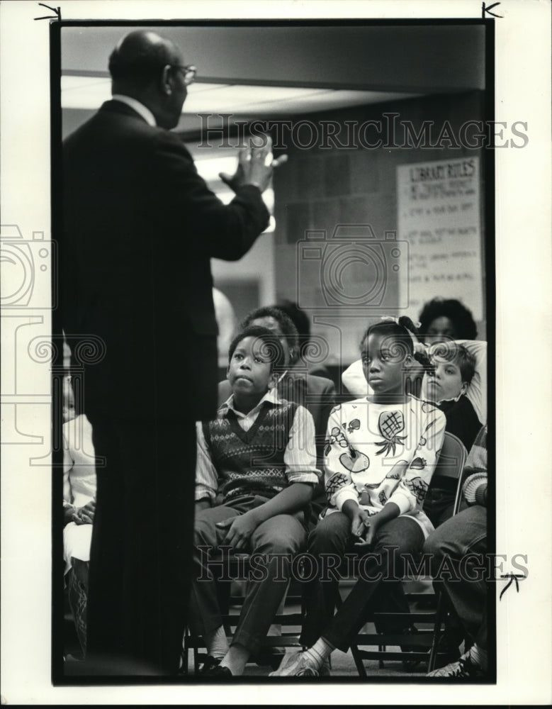 1986 Press Photo Louis Stokes - Historic Images