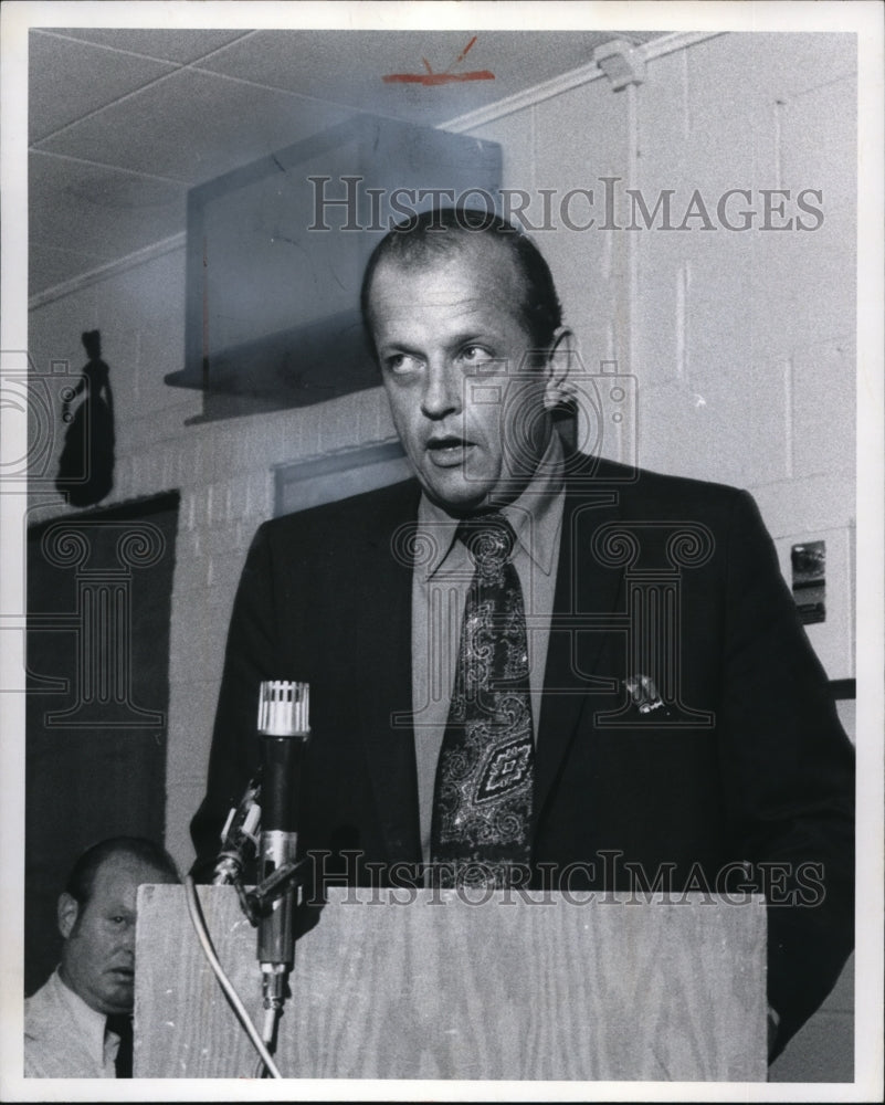 1972 Press Photo Richard Spaeth, Pres Westparck Forest Ridge Homeowners Assoc - Historic Images