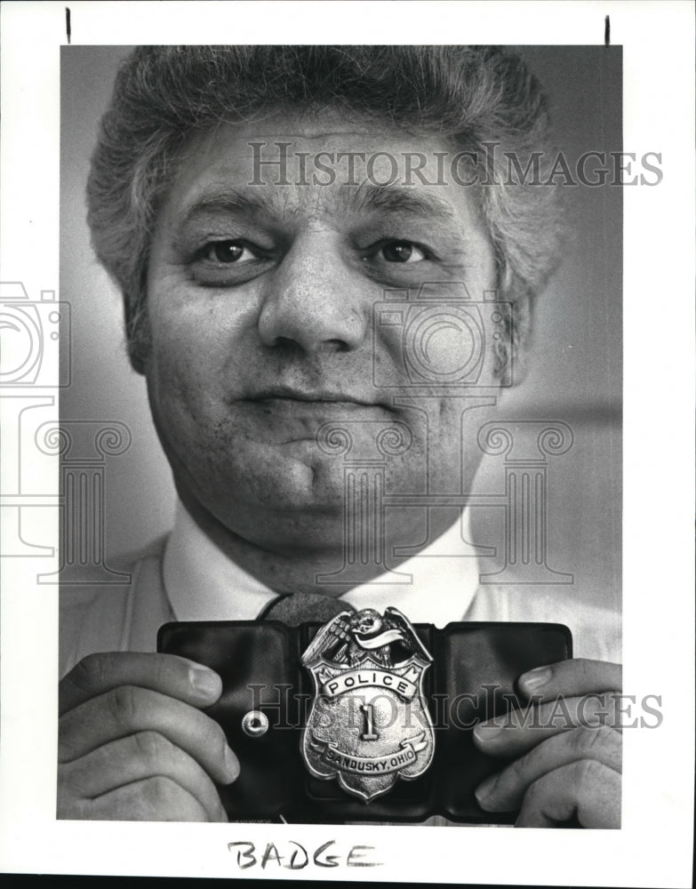 1987 Press Photo Lt. Robert J Soroky Auto Theft Investigation Unit - Historic Images