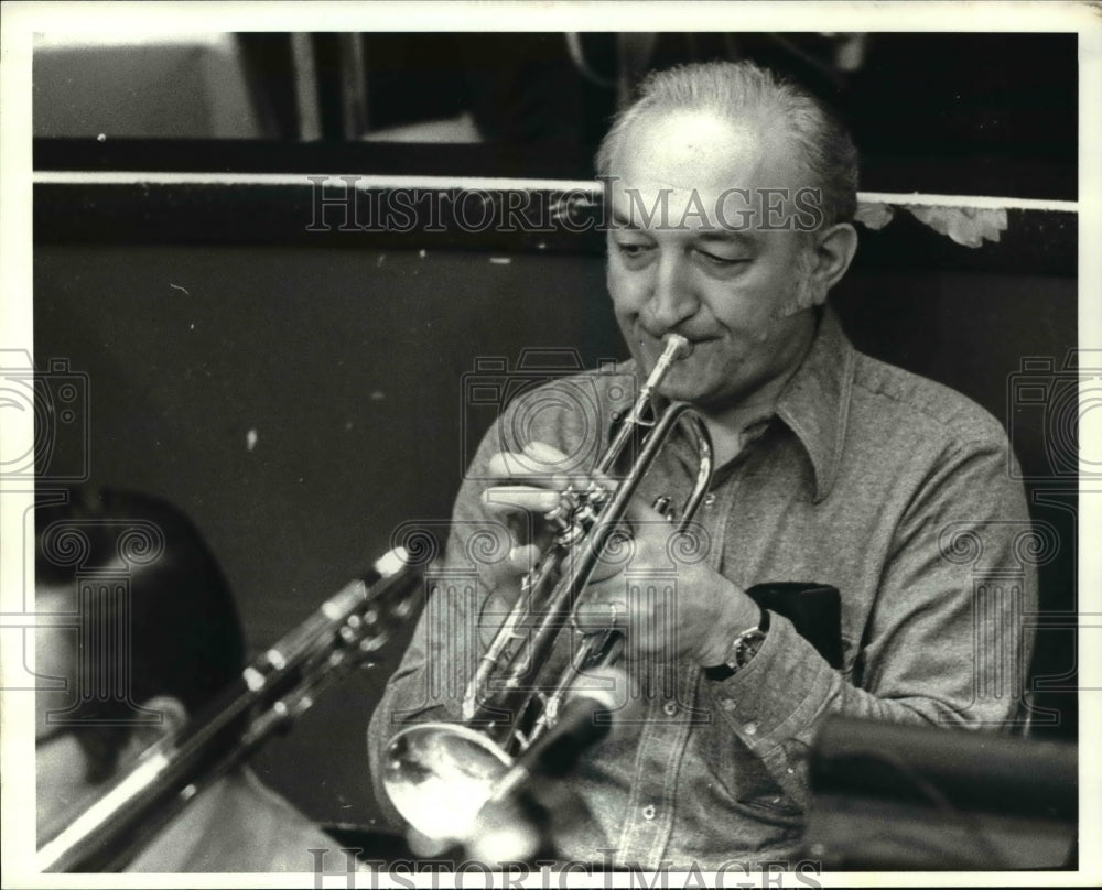 1980 Press Photo Joe Trzeinski playing trumpet - cva44838-Historic Images