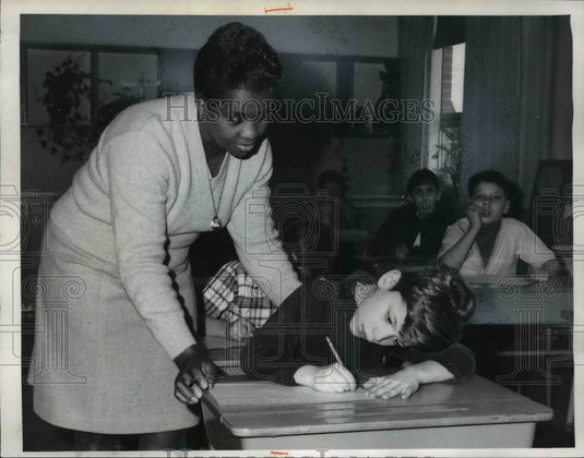 1967 Press Photo Mrs. Irita Walker with her student John Giguere-Historic Images