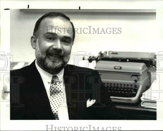 1987 Press Photo Ronald W Watt of Watt ROOP Company - Historic Images