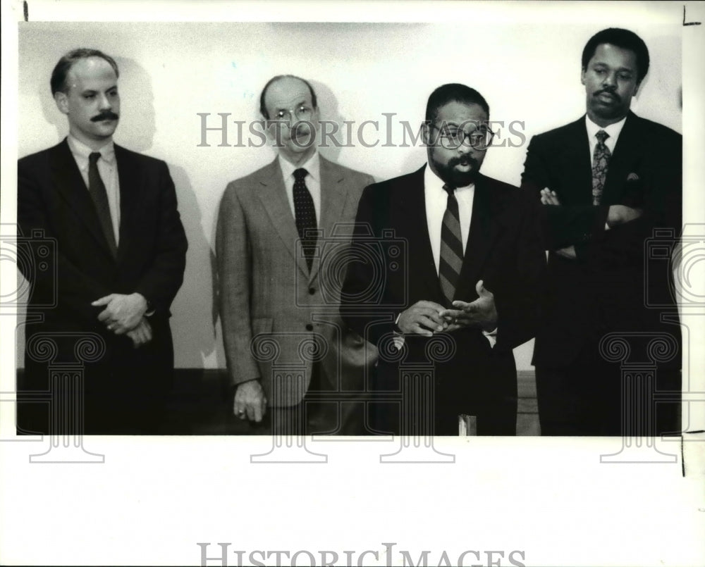 1989 Press Photo Mike White With Hunter Morrison,Eward Richardson,Charles Brown - Historic Images