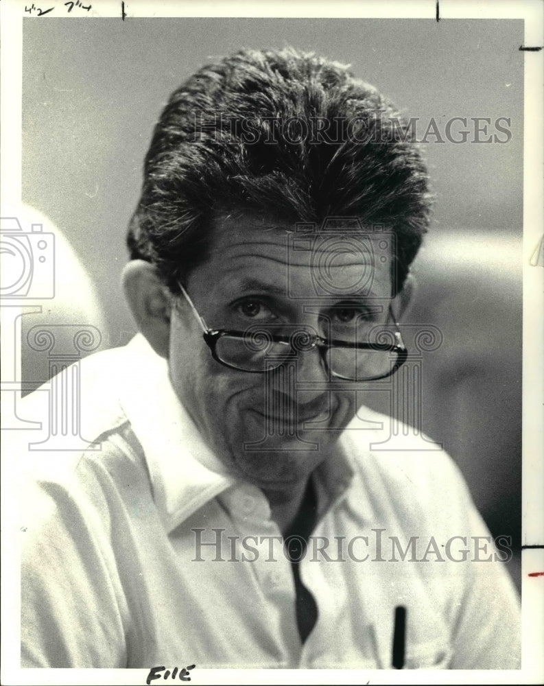 1990 Press Photo James S. Teresi - cva45470 - Historic Images