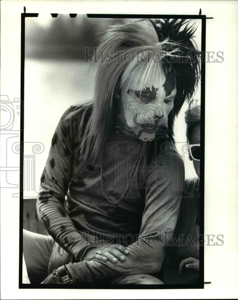 1988 Press Photo Bill Wade in Costume - cva46263-Historic Images