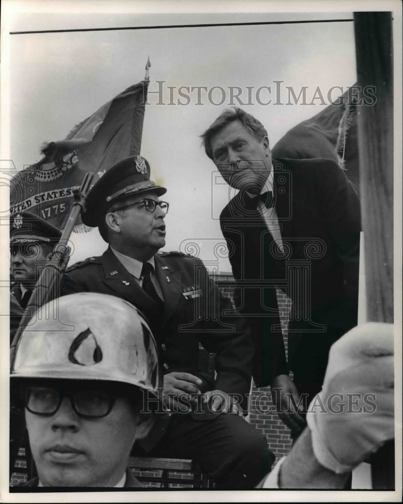 1969, Congressman Charles Vanik &amp; Col Edward Creed - cva46717 - Historic Images