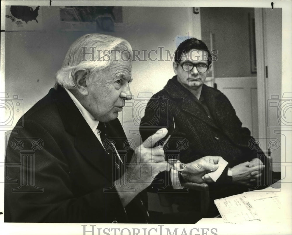 1982 Press Photo Herbert F. Zweig of CEI Staem Heat - Historic Images