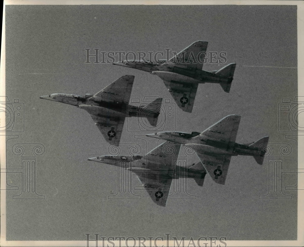 1971 Press Photo Four A4 Skylarks - Historic Images
