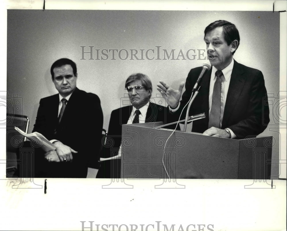 1989 Press Photo George Voinovich - Historic Images