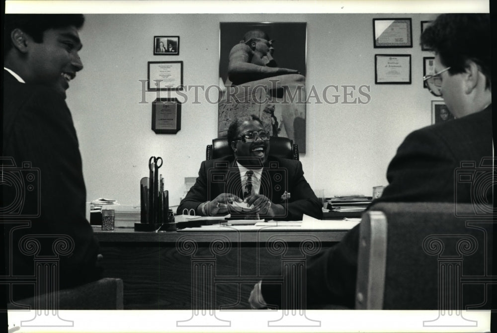 1991 Press Photo Mike Waller Head of Cleveland Telecommunications Corp. in Solon - Historic Images