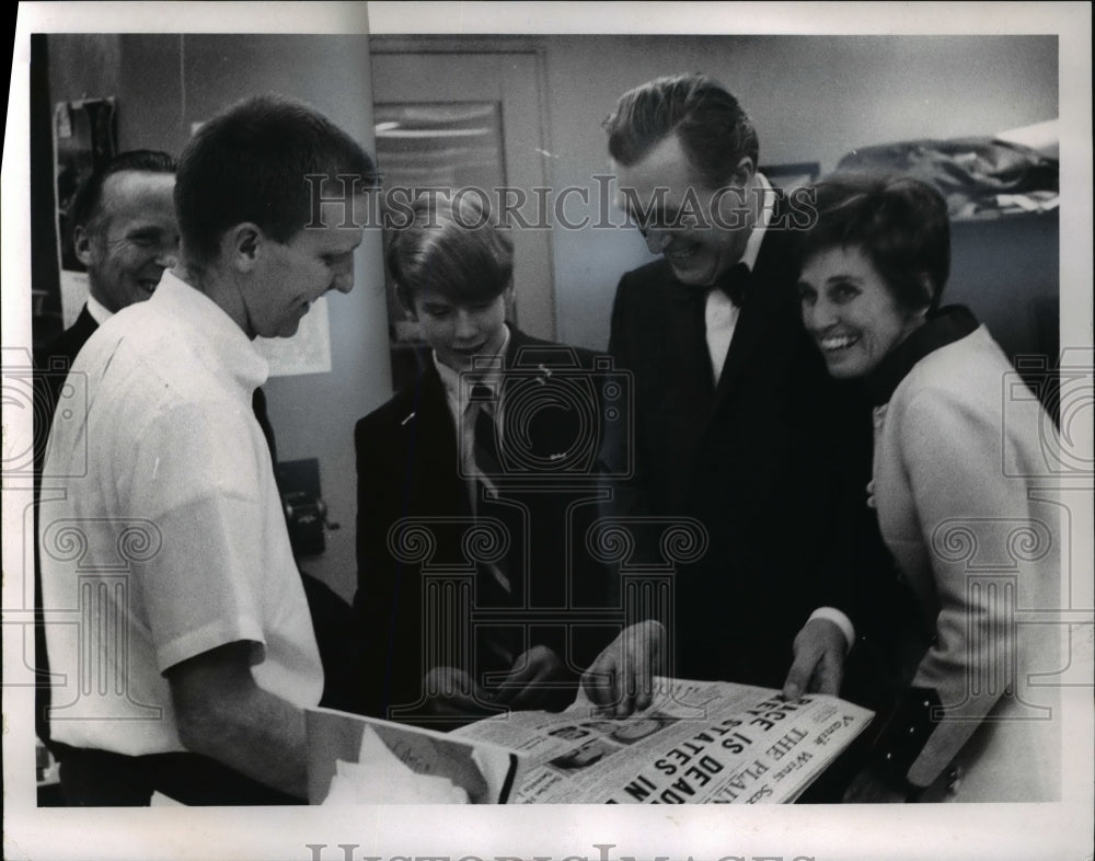 1968 Charles A. Vanik, Wife Betty, Son John, J. Naughton, J. Kaselak - Historic Images