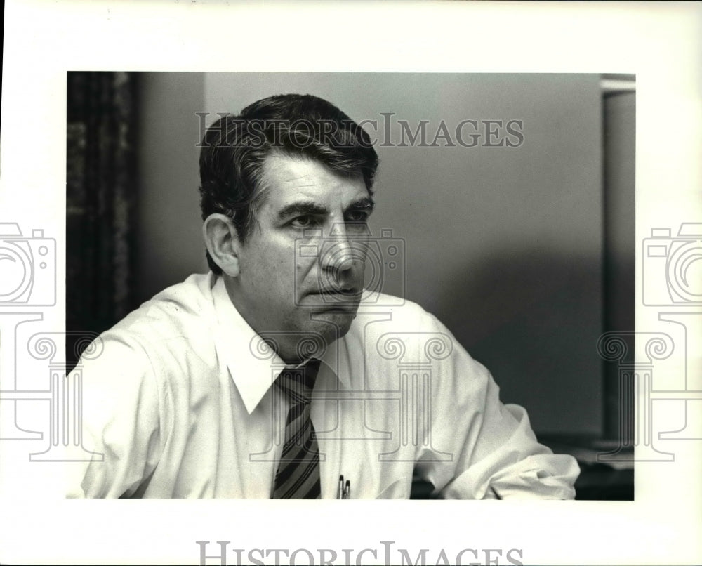 1985 Press Photo Thomas B Vickroy - Historic Images