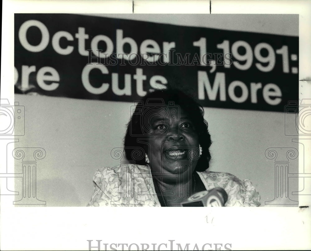 1991 Press Photo Mabel Watley Chairperson of GCWRO - cva47329 - Historic Images