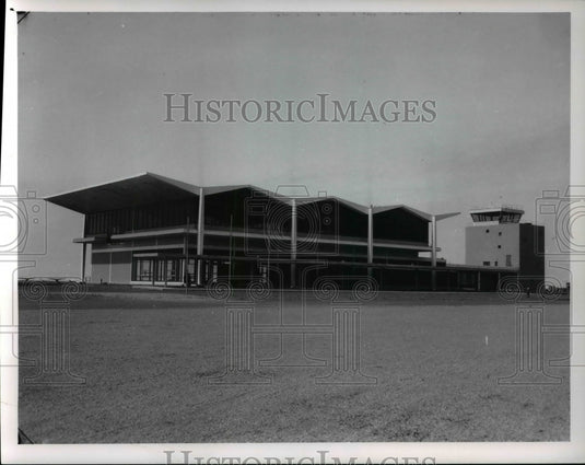 1961 Burke Lakefront Airport in downtown Cleveland  - Historic Images