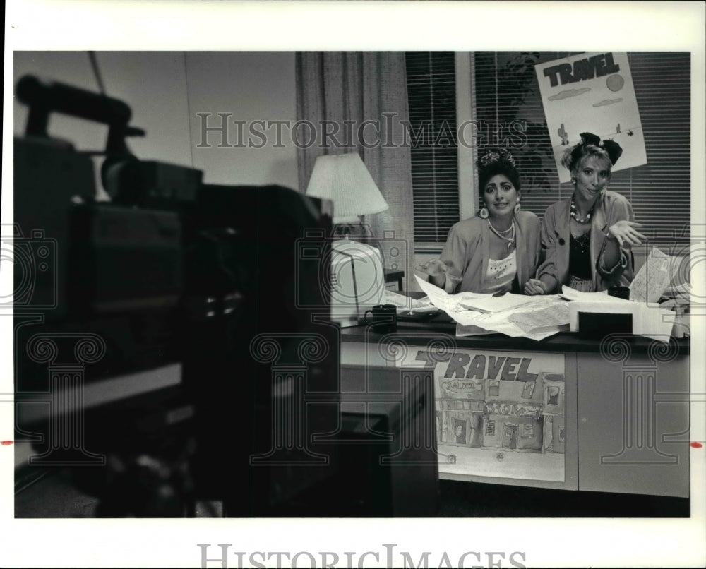 1991 Press Photo Helene Weinberg - cva47556 - Historic Images