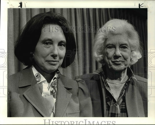 1984 Press Photo Mrs. Thomas Vail and Mary Elizabeth Klein - Historic Images
