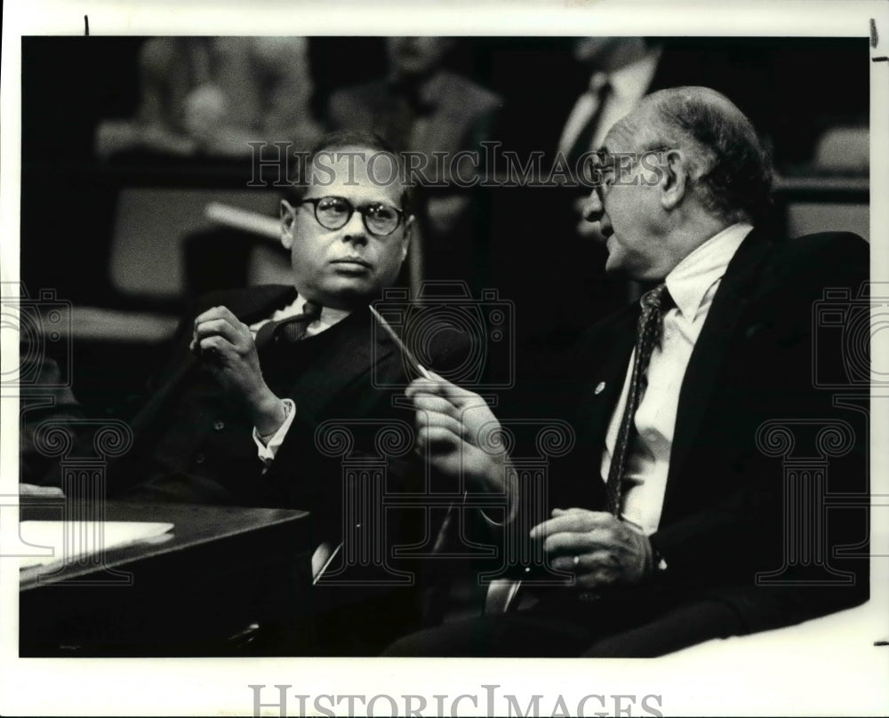 1987 Press Photo John Warden and Atty Stanley M Fisher - Historic Images