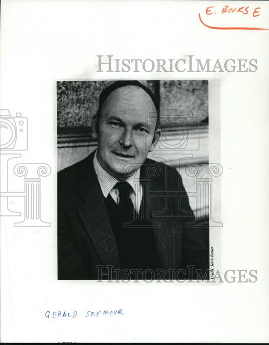 1985 Press Photo Gerald Seymour - cva47848 - Historic Images