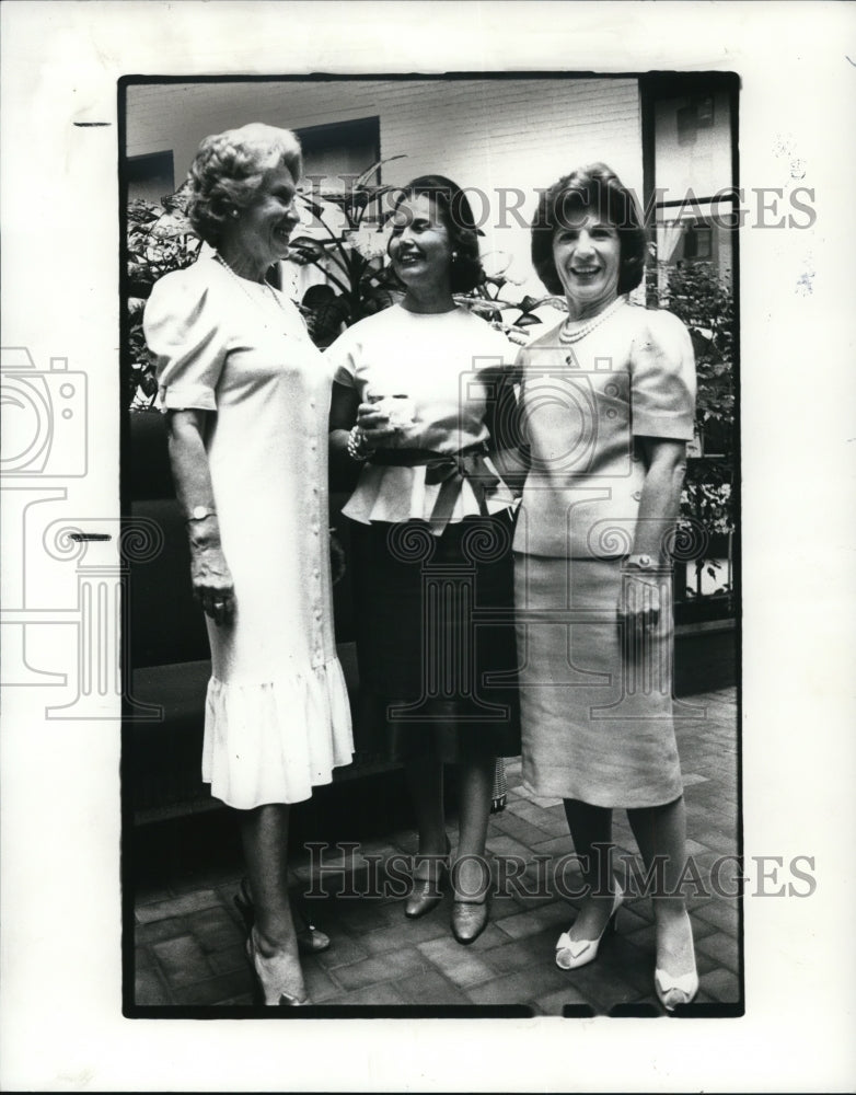 1983 Press Photo Barbara Robinson, Chairman of the board of Cleveland Ballet. - Historic Images