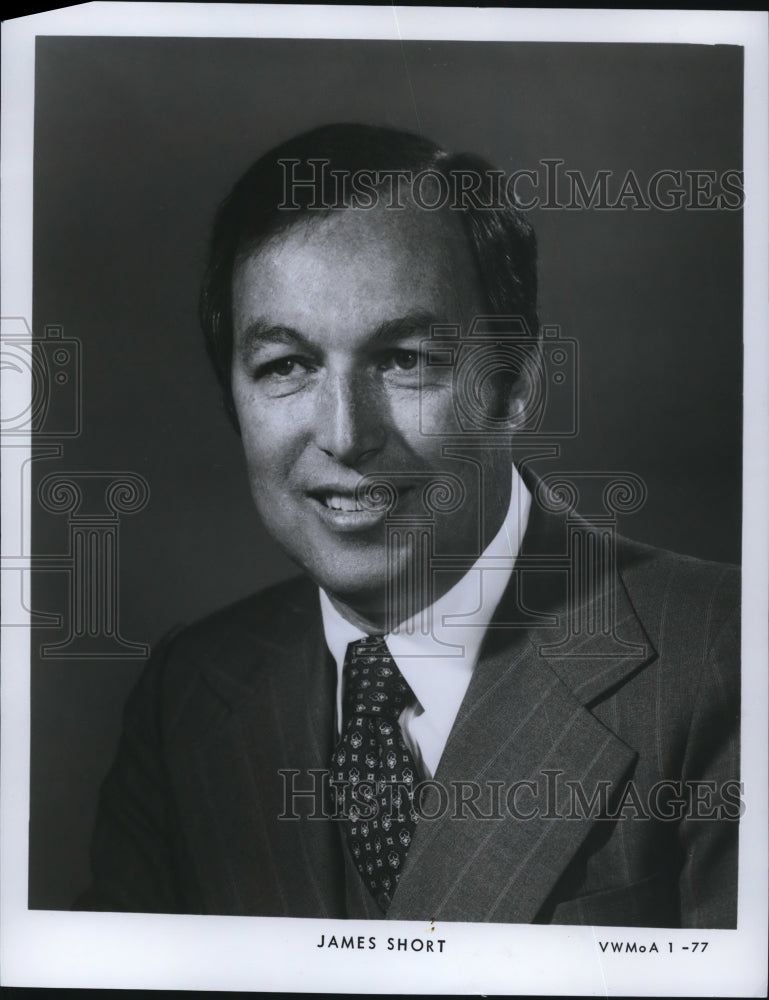 1977 Press Photo F James Short, UP-personnel industrial relations Volkswagen Mfg - Historic Images