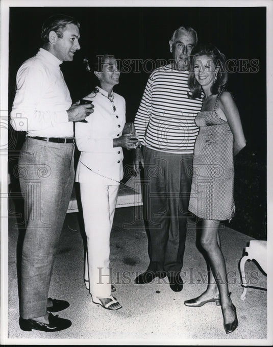 1972, Merle Oberon Pagliai, Columbus & Sybell O'Donnell, Mountbatten - Historic Images