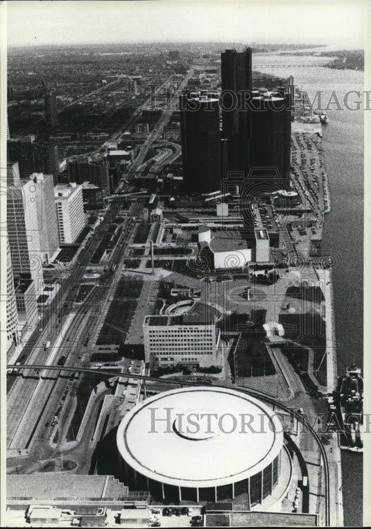 1990 Press Photo Detroit's Renaissance Center - cva48300 - Historic Images