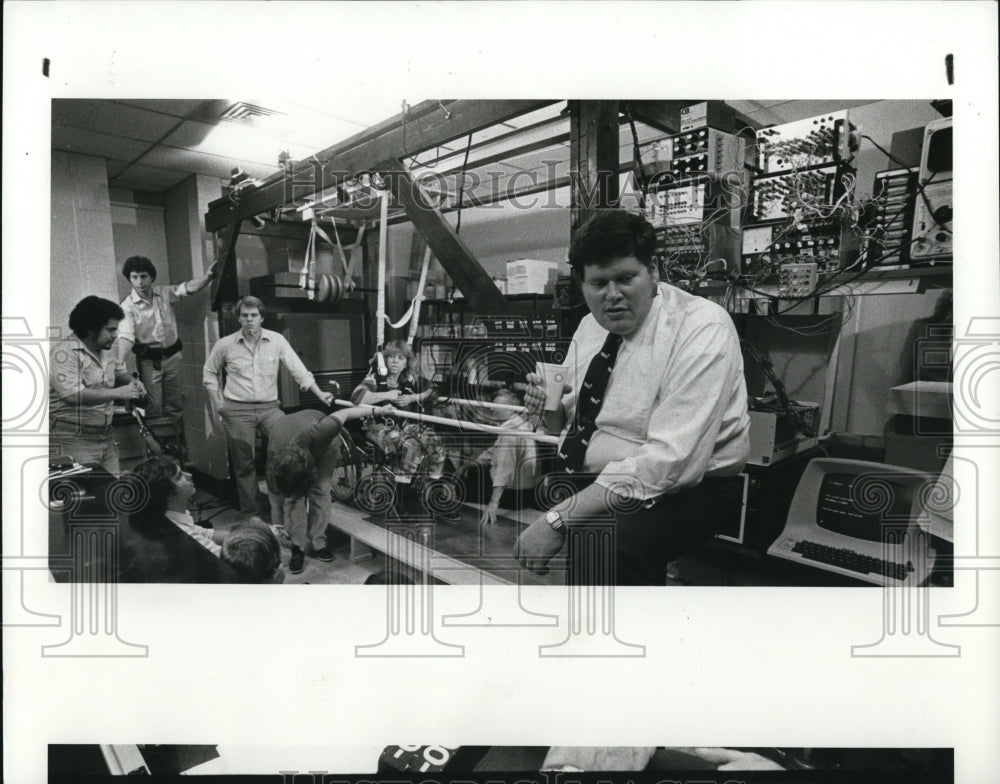 1982 Press Photo Dr. Jerrold Petrofsky - Historic Images