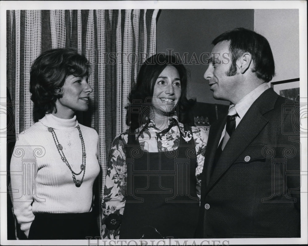 1972 Ann Felber, Mrs Robert Sill and Dan Freedman  - Historic Images