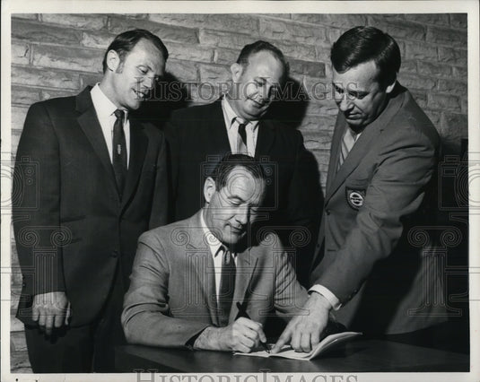 1970 WATER SKI CHAMPIONSHIPS COMMITTEE - Historic Images