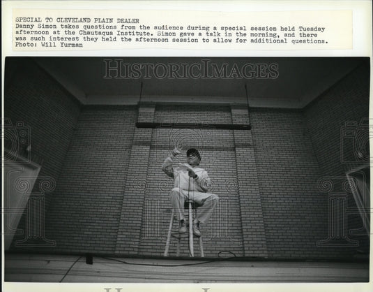 1987 Press Photo Danny Simon at speacial session at the Chautaqua Institute-Historic Images