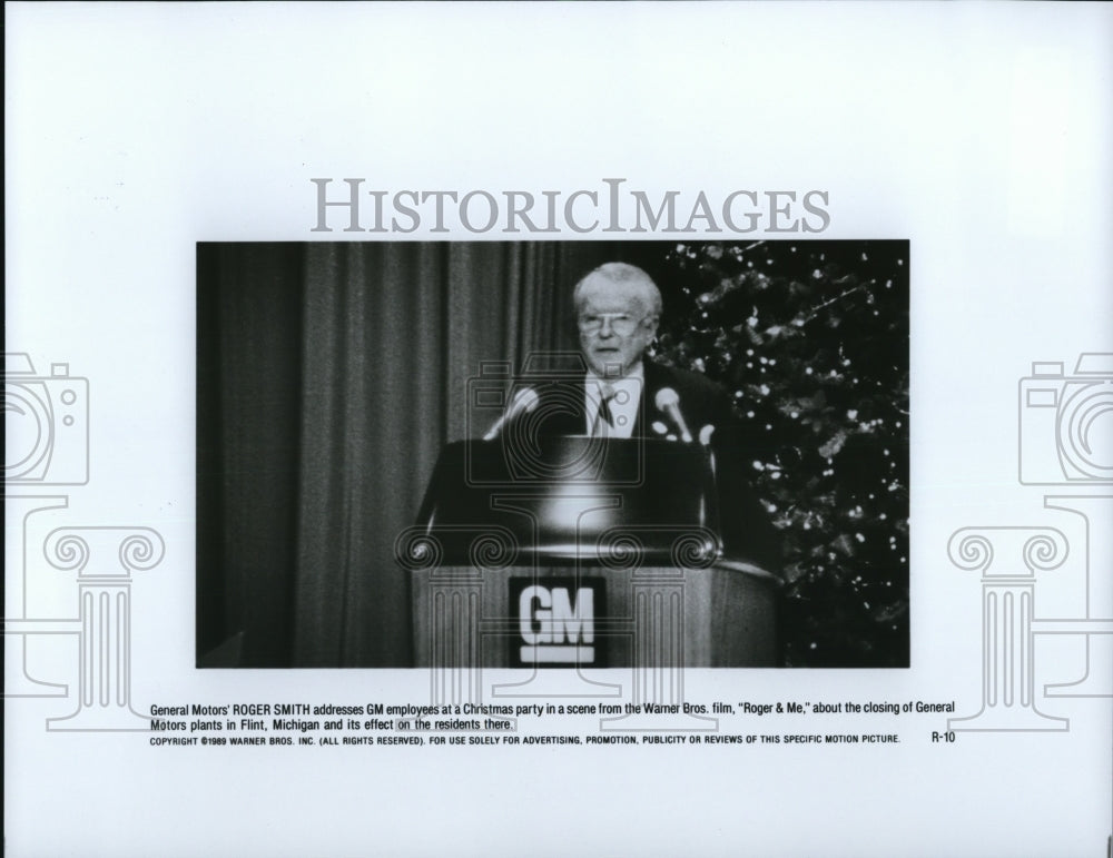 1991 Press Photo General Motors&#39; President Roger Smith in Roger &amp; Me - cva48692 - Historic Images