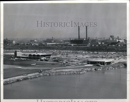 1968 Press Photo The Burke Lakefront Airport- Historic Images