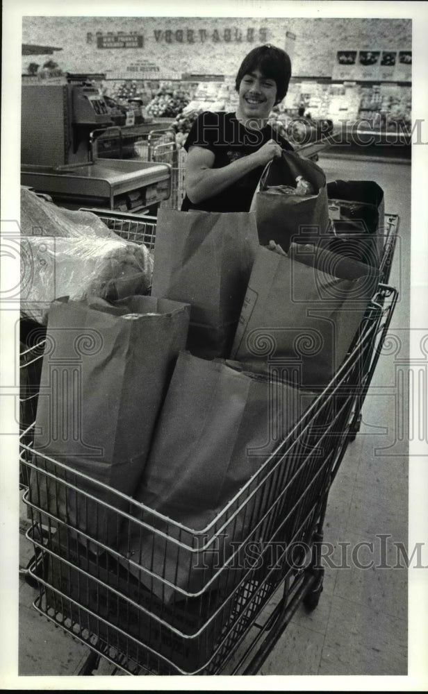 1982 Press Photo Richard Yeckley-Historic Images