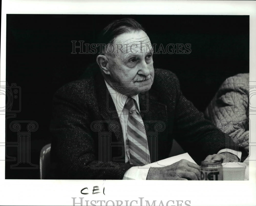 1989 Press Photo Leo Wene - Historic Images