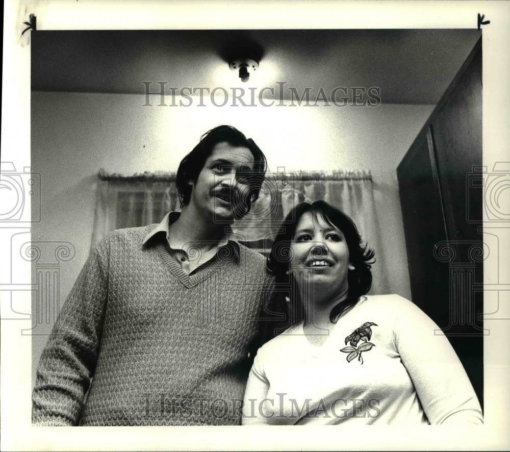 1985 Press Photo Lawrence and Peggy Geis happy that power has been restored-Historic Images