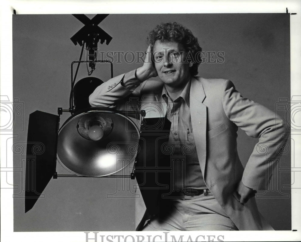 1988 Press Photo Wayne Turney-Historic Images