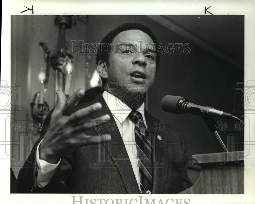 1984 Press Photo Atlanta Mayor, Andrew Young at the press conference - Historic Images